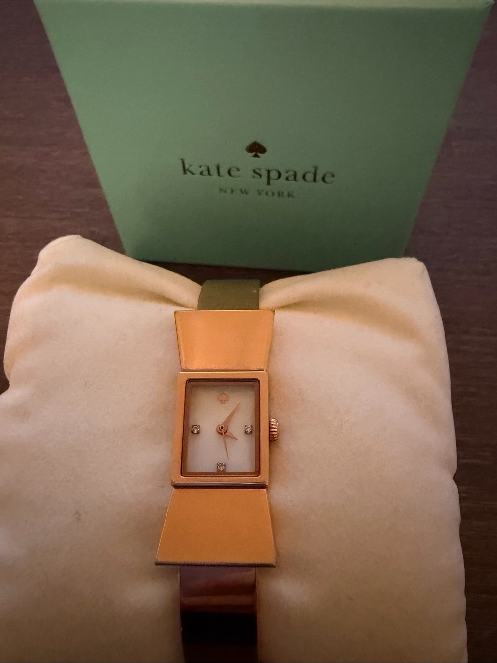 Kate Spade Carlyle Bow-shaped Watch Rose Gold tone w/ working battery